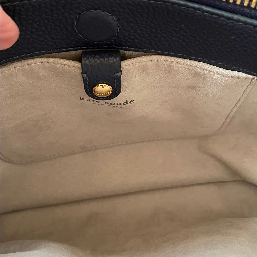 Kate spade Knott Dotty Floral Embossed Leather Small Crossbody Tote - Picture 6 of 8